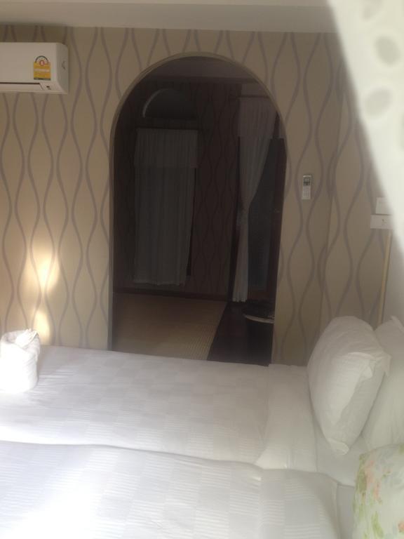 At Casa Guesthouse אמפווה חדר תמונה